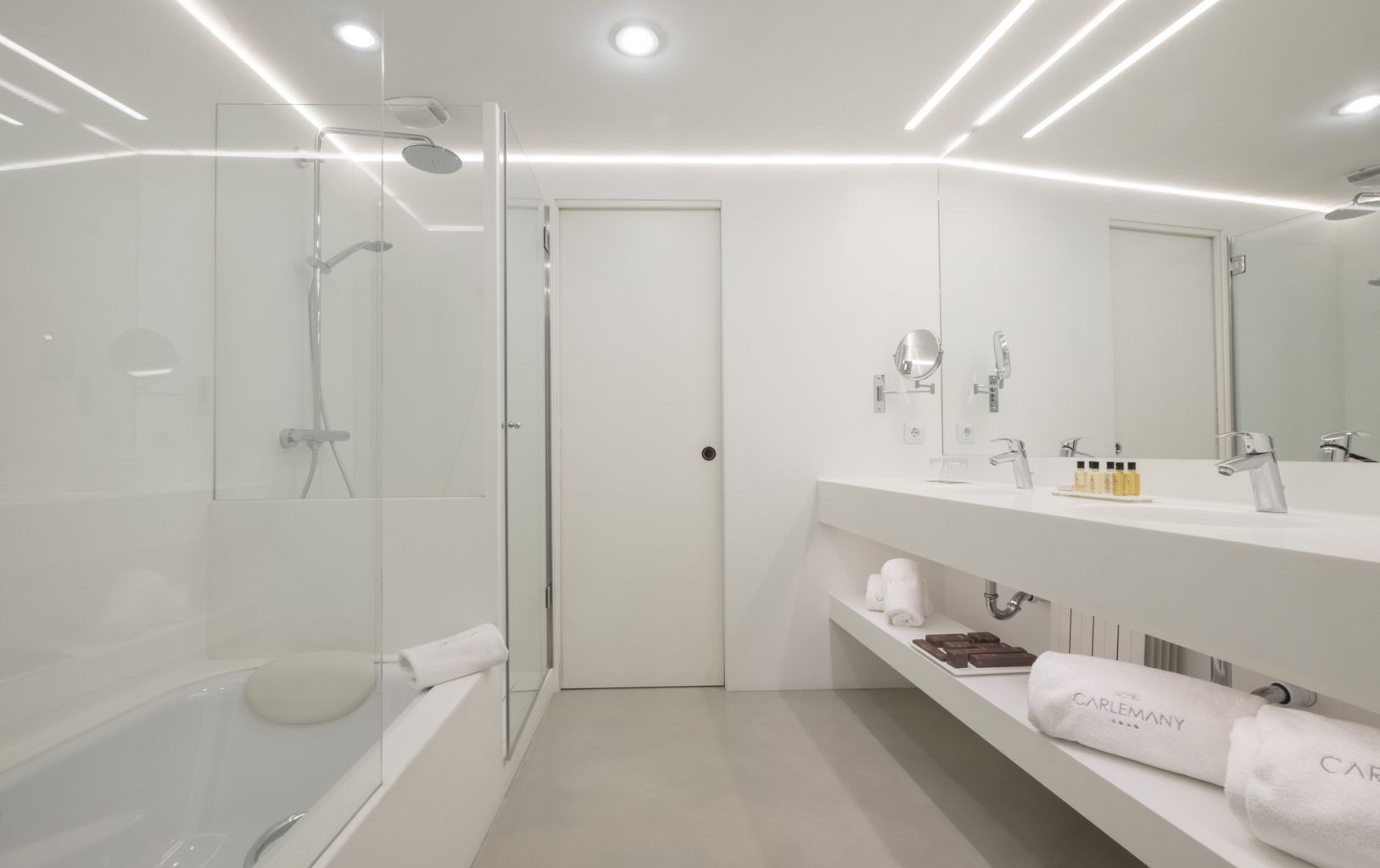 Team Rynkeby Hotel Carlemany PREMIUM 7 NIGHTS SHARING